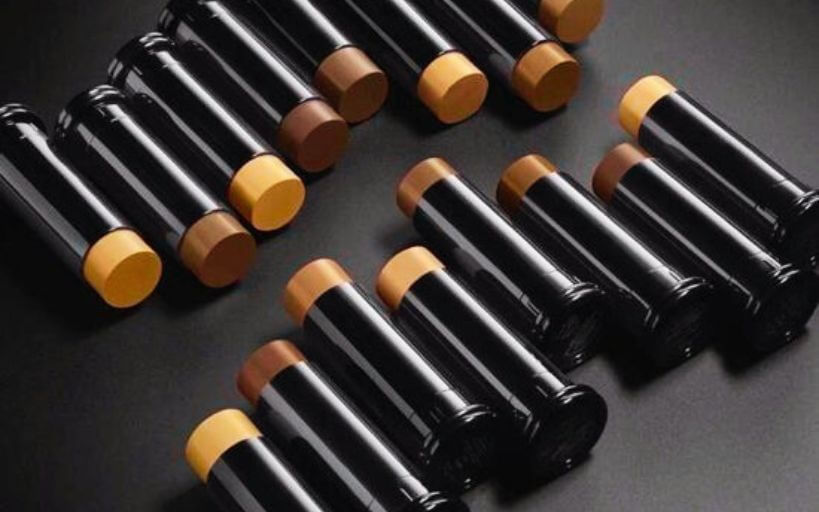 Black Opal Foundation Stick: Je alles-in-één make-up